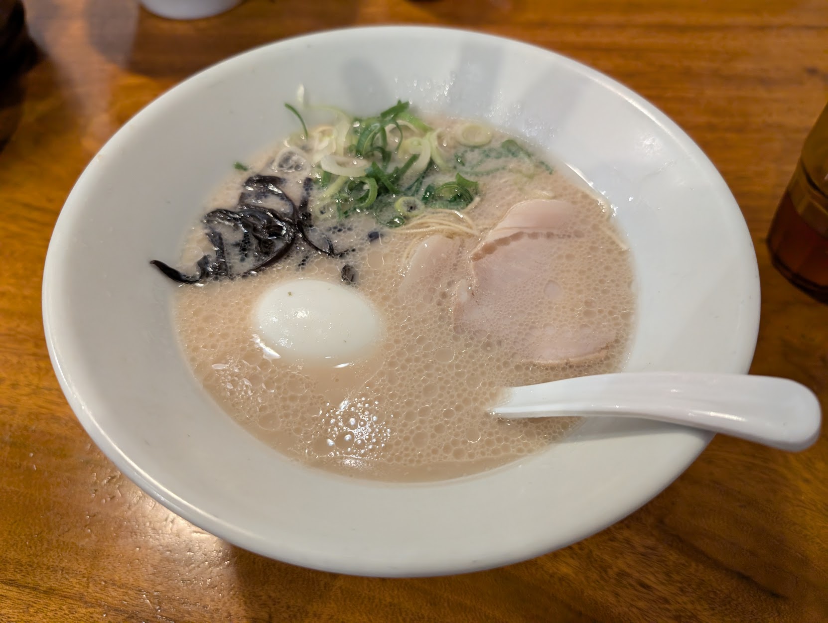 Shiromaru Motoaji - Ramen tonkotsu original d'Ippudo